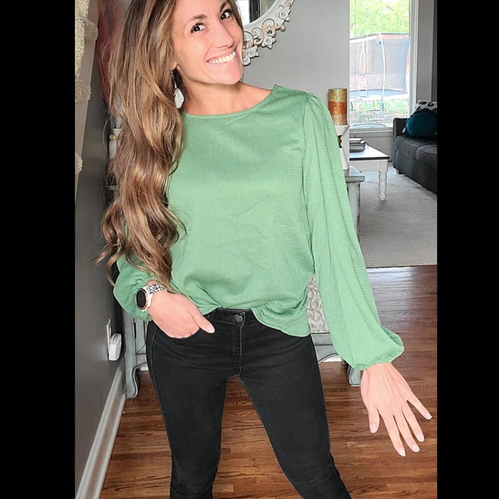 Vivian Button Back Long Sleeve Blouse